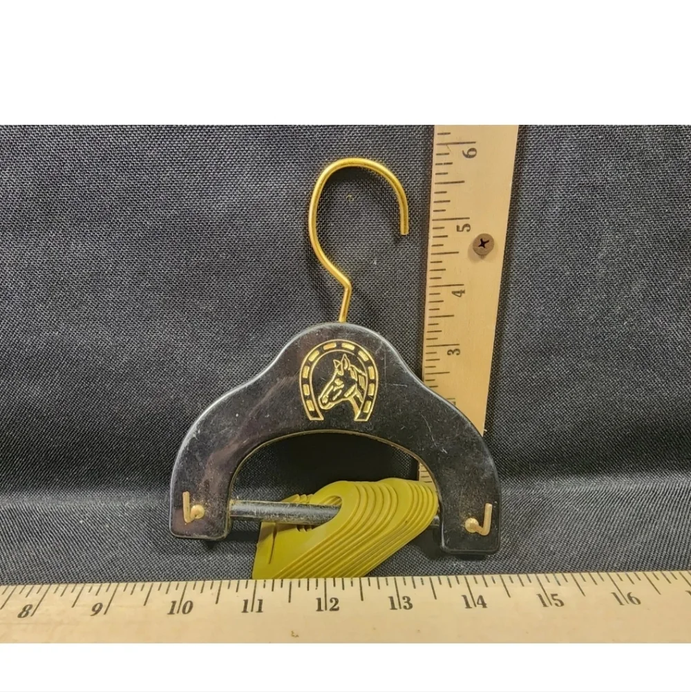 Vintage Horse Head Wall Plaque Hanger Closet Tie Organizer Used